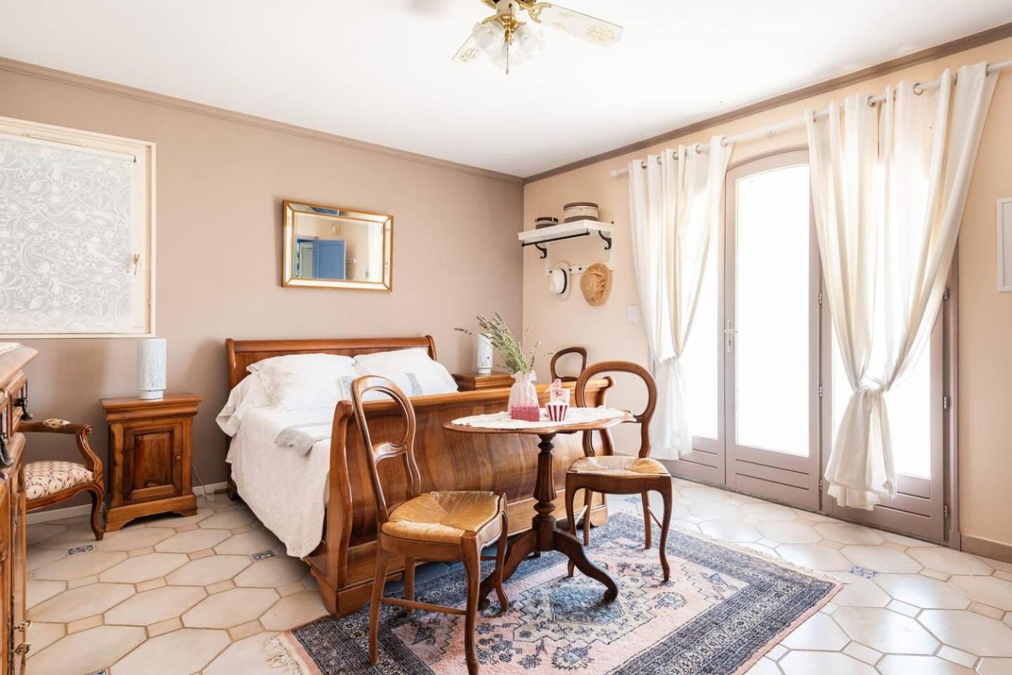 نا لي بين Chambre Et Table D'Hotes Villa Pomponette المظهر الخارجي الصورة